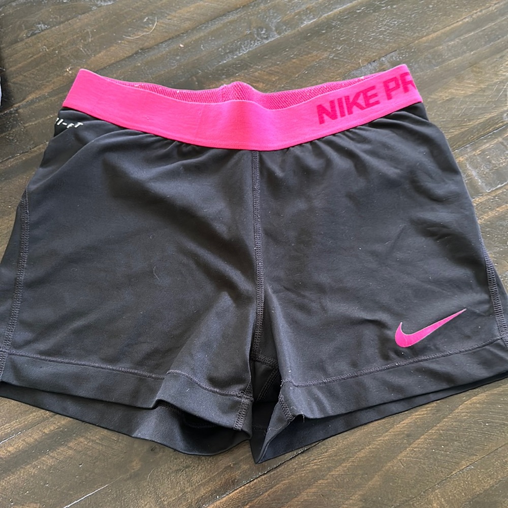 Nike pro shorts size s